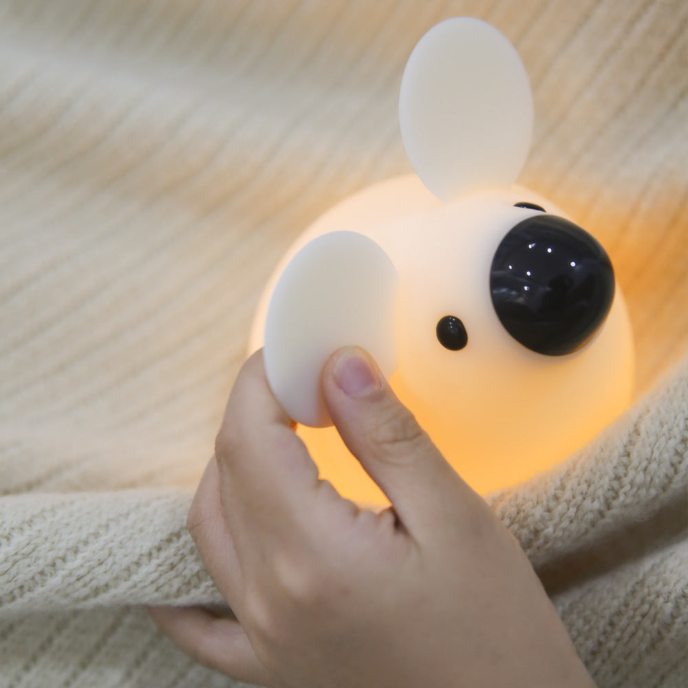 Creative night light for waking up and feeding milk, a magic tool for waking up and feeding milk, an emotional and cute creative little night light, a soft light eye-protecting sleep light