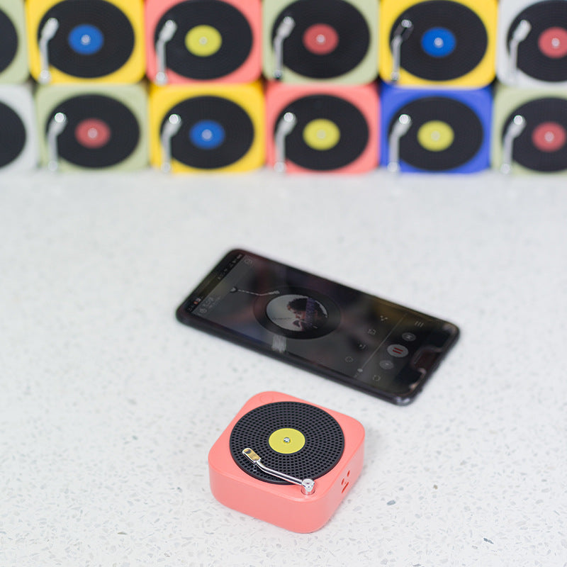 usb vinyl record player, wireless Bluetooth speaker, car answering and external player, mini portable outdoor announser