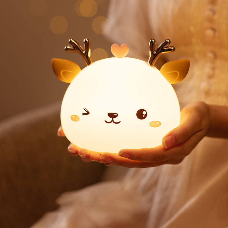 Portable LED Baby Night Light, Cute Children Night Lamp Soft Silicone Deer Lamp Multicolor Kids Bedside Lamp, USB Chargeable Mood Lamp, Touch Dimmable Children Light, Best Gifts [Energy Class A]